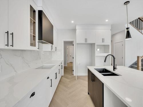 1060 Goldfinch Way, Edmonton, AB - Indoor Photo Showing Kitchen With Double Sink With Upgraded Kitchen