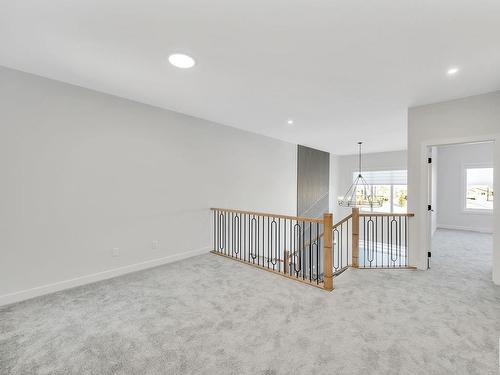 1060 Goldfinch Way, Edmonton, AB - Indoor Photo Showing Other Room