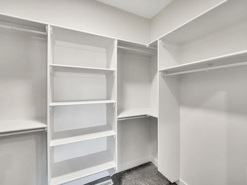 1060 Goldfinch Way, Edmonton, AB - Indoor With Storage