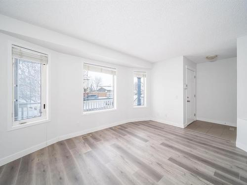 315 Brintnell Boulevard, Edmonton, AB - Indoor Photo Showing Other Room