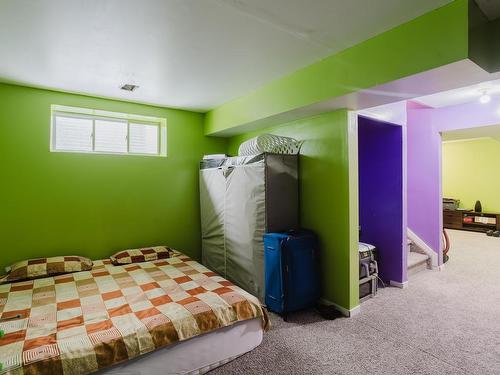 3011 21 Avenue, Edmonton, AB - Indoor Photo Showing Bedroom