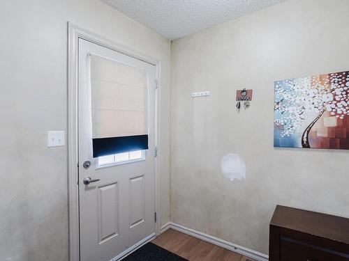 3011 21 Avenue, Edmonton, AB - Indoor Photo Showing Other Room