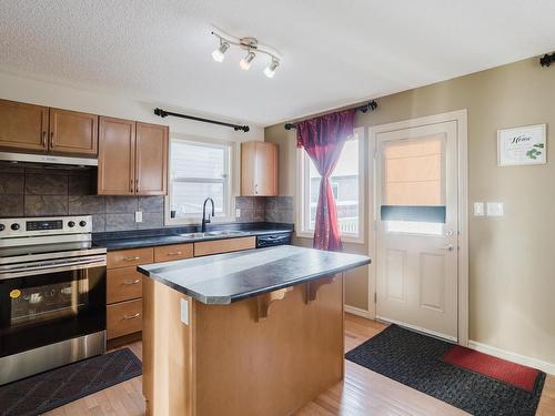 3011 21 Avenue, Edmonton, AB - Indoor Photo Showing Kitchen