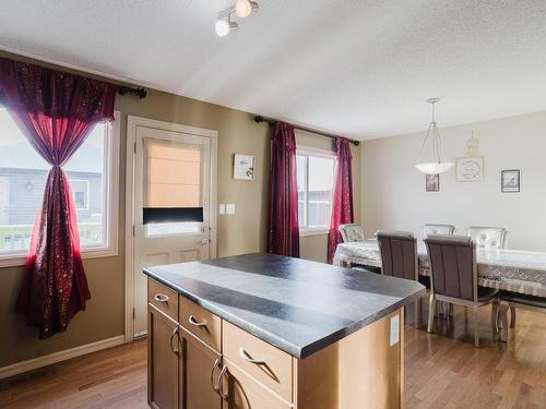 3011 21 Avenue, Edmonton, AB - Indoor Photo Showing Dining Room