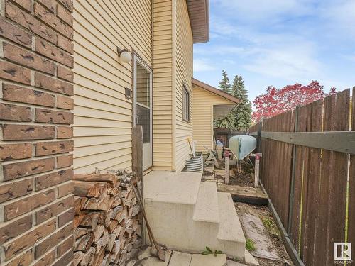 331 Vista Dr, Sherwood Park, AB 