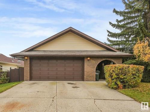 331 Vista Dr, Sherwood Park, AB 