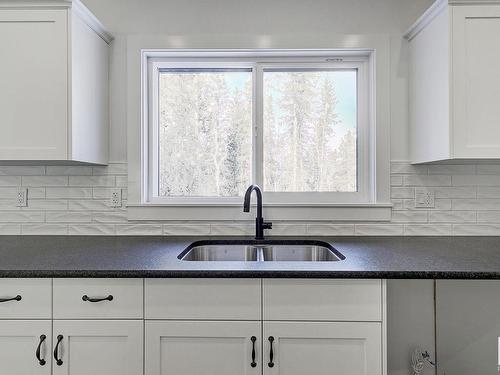 311 55504 Rr 13, Rural Lac Ste. Anne County, AB - Indoor Photo Showing Kitchen With Double Sink