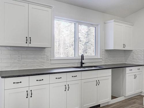 311 55504 Rr 13, Rural Lac Ste. Anne County, AB - Indoor Photo Showing Kitchen With Double Sink