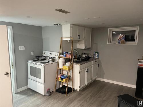 11540 83 Street, Edmonton, AB - Indoor Photo Showing Kitchen