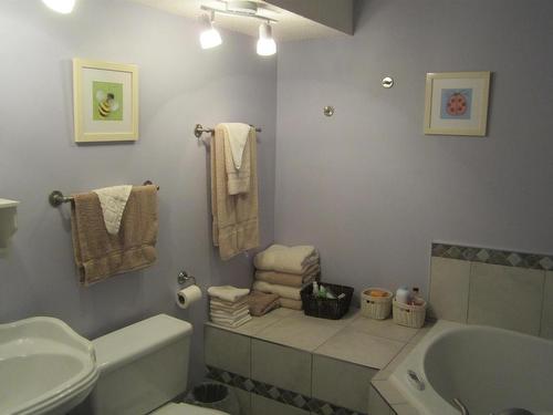 150 Pipestone Drive, Millet, AB - Indoor Photo Showing Bathroom