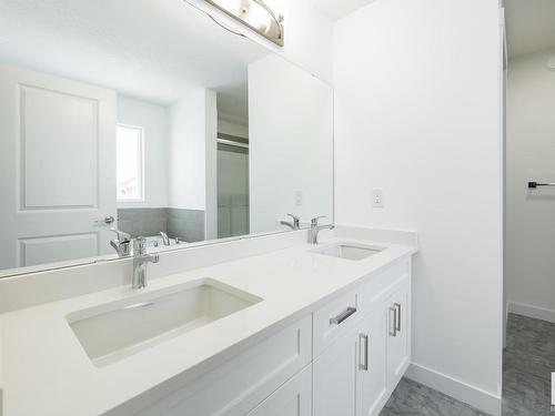 7135 177 Avenue, Edmonton, AB - Indoor Photo Showing Bathroom