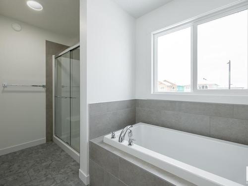 7135 177 Avenue, Edmonton, AB - Indoor Photo Showing Bathroom