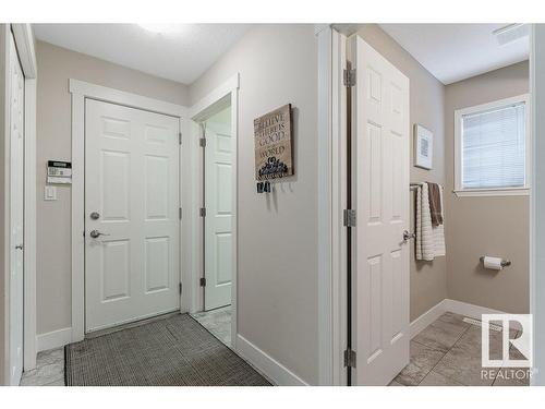 805 Proctor Wynd, Edmonton, AB - Indoor Photo Showing Other Room