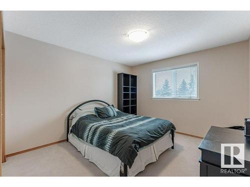 805 Proctor Wynd, Edmonton, AB - Indoor Photo Showing Bedroom