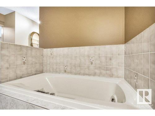 41 Wheatstone Crescent, St. Albert, AB - Indoor Photo Showing Bathroom