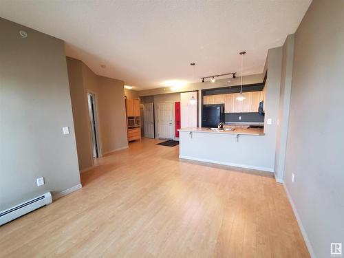 1-311 4245 139 Avenue, Edmonton, AB - Indoor Photo Showing Other Room