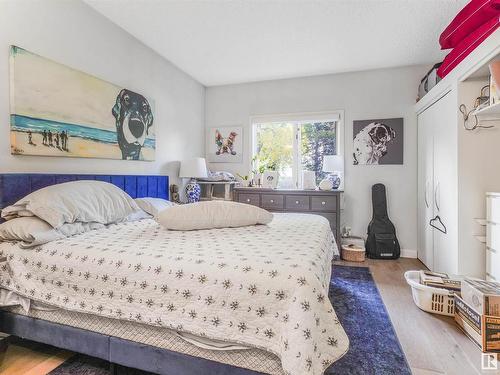 204 11415 100 Avenue, Edmonton, AB - Indoor Photo Showing Bedroom