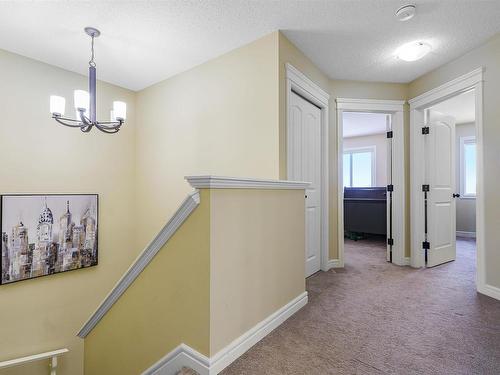 2304 Casey Crescent, Edmonton, AB - Indoor Photo Showing Other Room