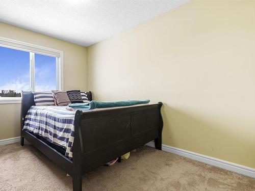 2304 Casey Crescent, Edmonton, AB - Indoor Photo Showing Bedroom