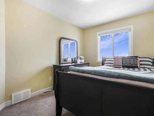 2304 Casey Crescent, Edmonton, AB - Indoor Photo Showing Other Room