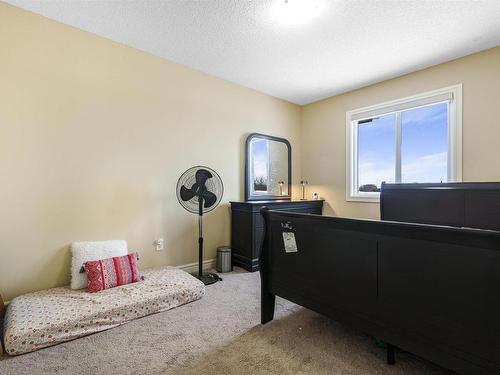 2304 Casey Crescent, Edmonton, AB - Indoor Photo Showing Bedroom