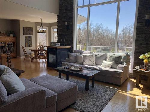 61314 Rr 463, Rural Bonnyville M.D., AB - Indoor Photo Showing Living Room