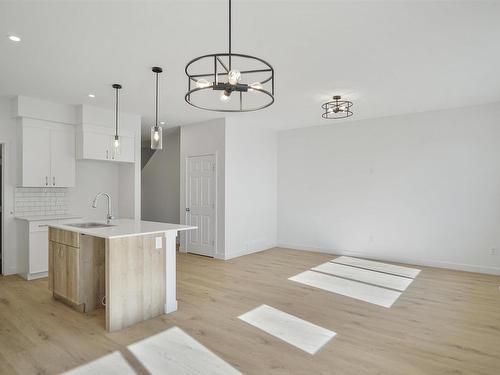 22825 82A Avenue, Edmonton, AB - Indoor Photo Showing Kitchen