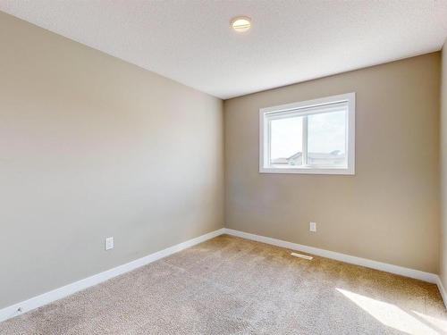 3704 2 St, Edmonton, AB - Indoor Photo Showing Other Room