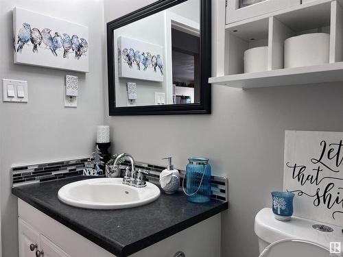 66 Grosvenor Boulevard, St. Albert, AB - Indoor Photo Showing Bathroom