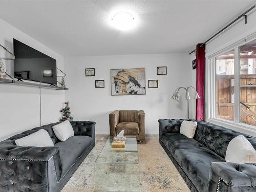 4403 5 Street, Edmonton, AB - Indoor Photo Showing Living Room