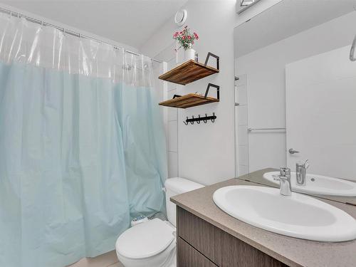 4403 5 Street, Edmonton, AB - Indoor Photo Showing Bathroom