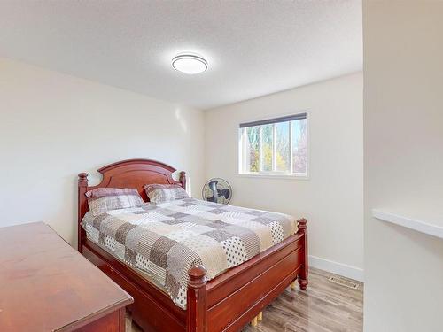 503 89 St, Edmonton, AB - Indoor Photo Showing Bedroom