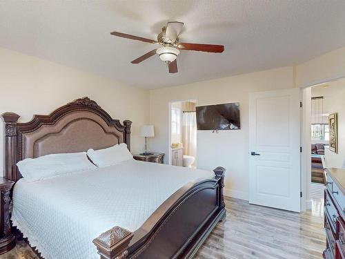 503 89 St, Edmonton, AB - Indoor Photo Showing Bedroom