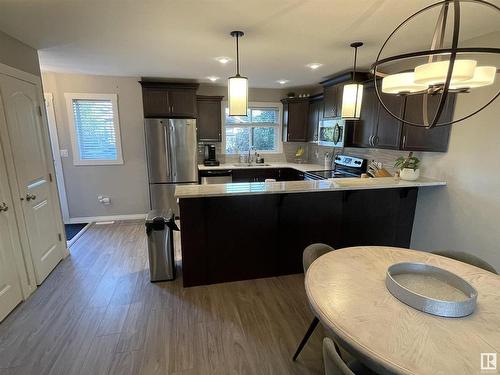 4135 43 Avenue, Drayton Valley, AB - Indoor Photo Showing Kitchen With Upgraded Kitchen