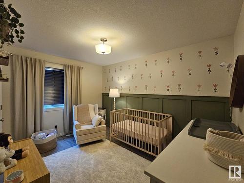 4135 43 Avenue, Drayton Valley, AB - Indoor Photo Showing Bedroom