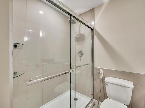 2118 38 Street, Edmonton, AB - Indoor Photo Showing Bathroom