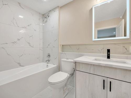 2118 38 Street, Edmonton, AB - Indoor Photo Showing Bathroom