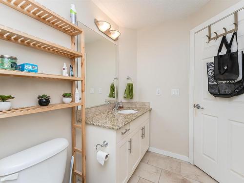 304 10524 77 Avenue, Edmonton, AB - Indoor Photo Showing Bathroom