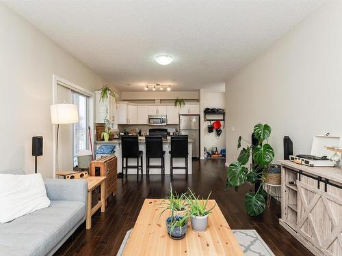 304 10524 77 Avenue, Edmonton, AB - Indoor