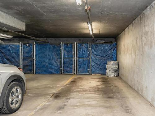 304 10524 77 Avenue, Edmonton, AB - Indoor Photo Showing Garage