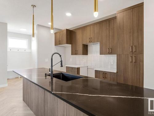 170 Cerbat Crescent, Sherwood Park, AB - Indoor Photo Showing Kitchen