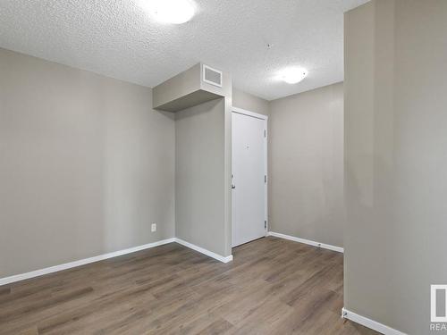 337 3315 James Mowatt Trail, Edmonton, AB - Indoor Photo Showing Other Room