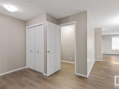 337 3315 James Mowatt Trail, Edmonton, AB - Indoor Photo Showing Other Room