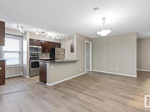 337 3315 James Mowatt Trail, Edmonton, AB - Indoor Photo Showing Kitchen