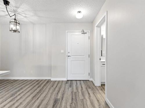 315 105 Ambleside Drive, Edmonton, AB - Indoor Photo Showing Other Room