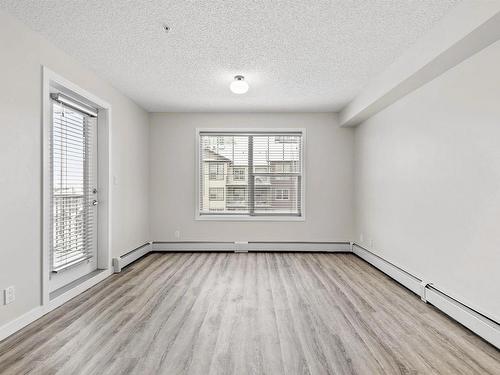 315 105 Ambleside Drive, Edmonton, AB - Indoor Photo Showing Other Room