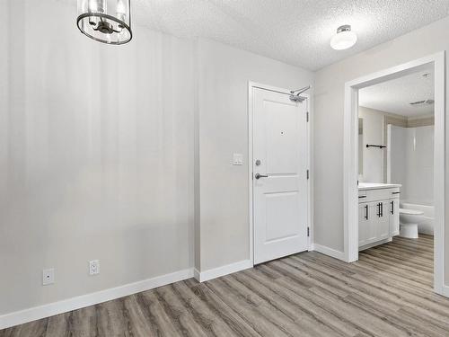 315 105 Ambleside Drive, Edmonton, AB - Indoor Photo Showing Other Room