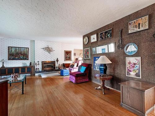 10635 59 Street, Edmonton, AB - Indoor Photo Showing Living Room With Fireplace