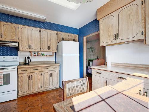 10635 59 Street, Edmonton, AB - Indoor Photo Showing Kitchen