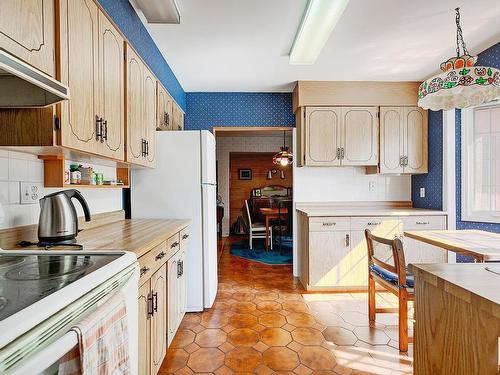 10635 59 Street, Edmonton, AB - Indoor Photo Showing Kitchen